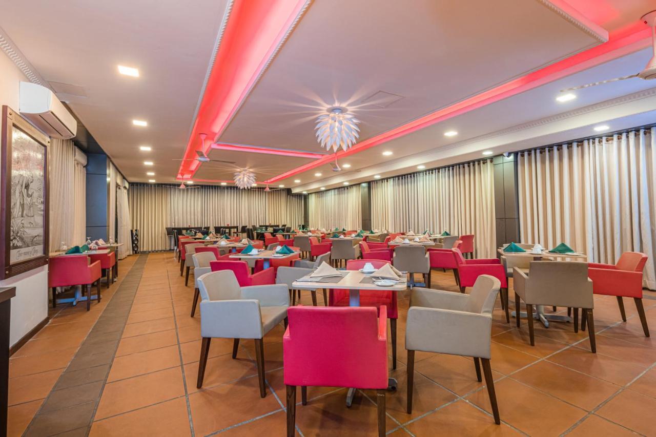 Earl'S Red Colombo Hotell Exteriör bild